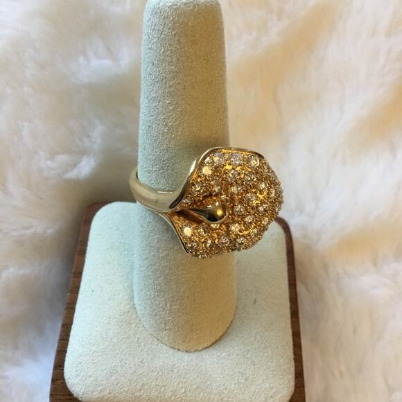 Gold Lily Crystal Statement Cocktail Ring - Picture 4 of 13